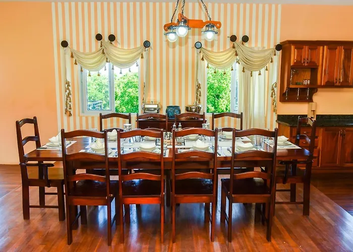 Runaway To Tranquility, Overlooking The Bay Holiday home